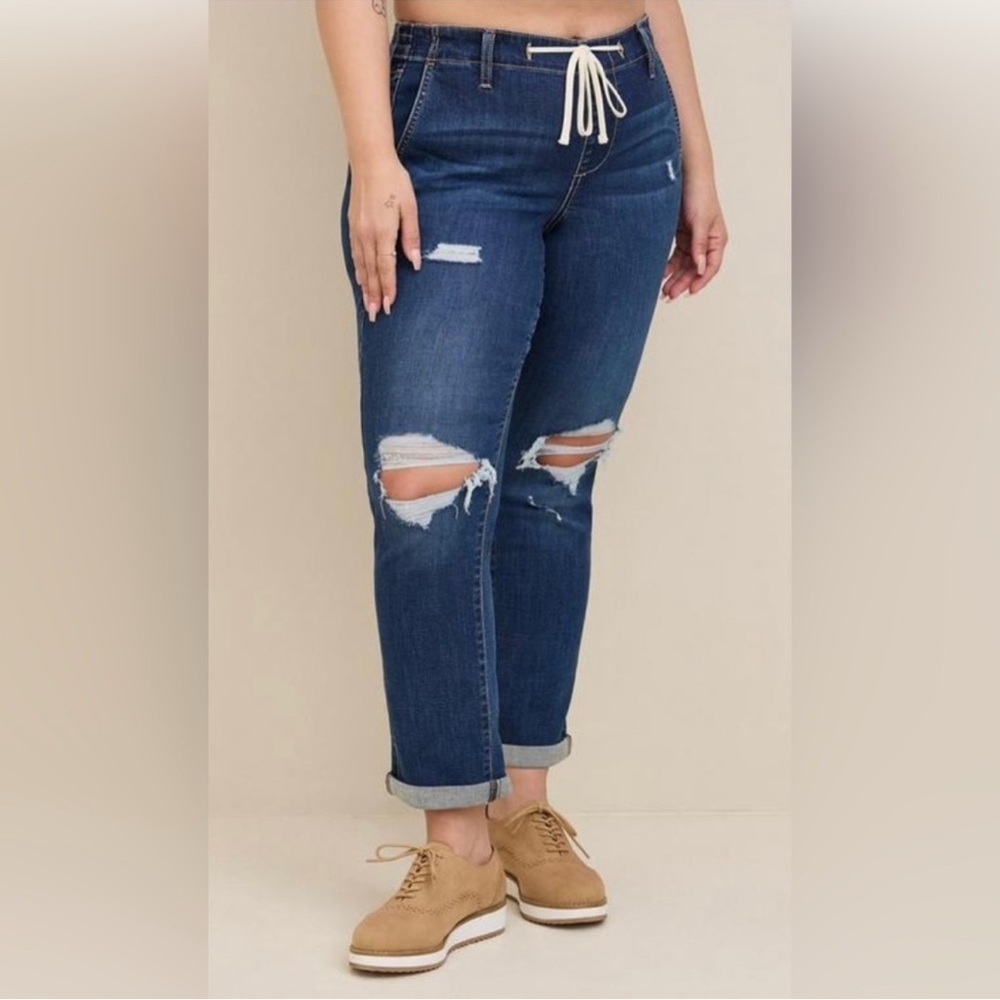 Torrid Dark Blue Pull-On Boyfriend Straight Super Soft Mid-Rise Jean